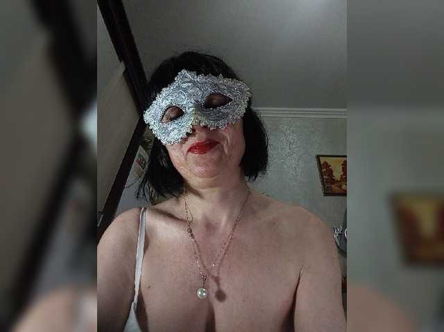 Lilya18, live now on BongaCams