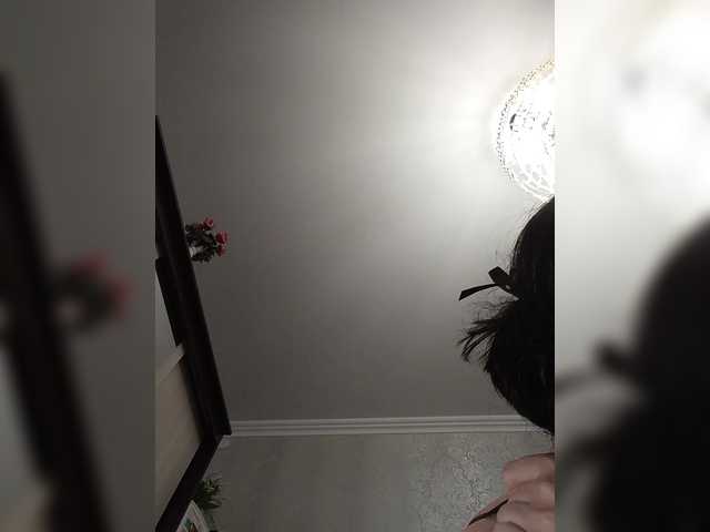Lilya18 live webcam show