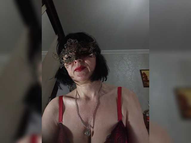 Lilya18, en directo ahora en BongaCams