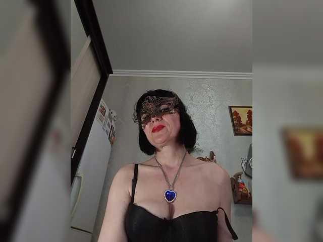 Lilya18's BongaCams show and profile