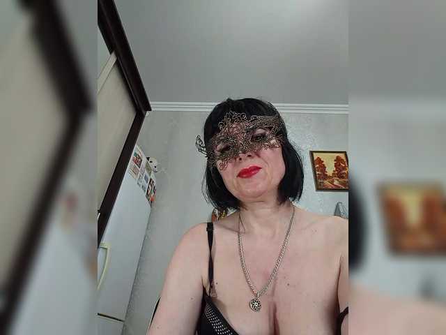Lilya18 live cam