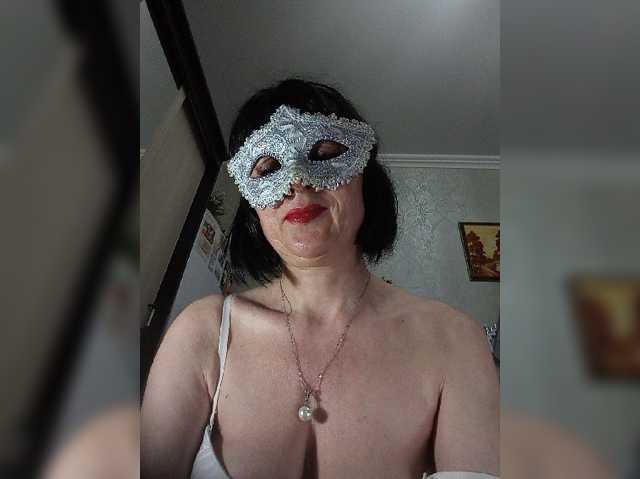 Lilya18, live now on BongaCams