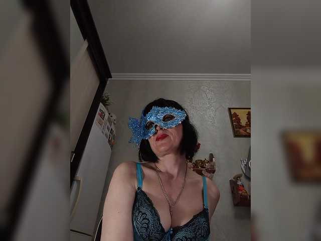 Lilya18 live cam