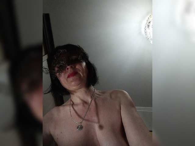Lilya18 live cam on BongaCams