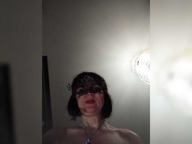 Lilya18 live cam