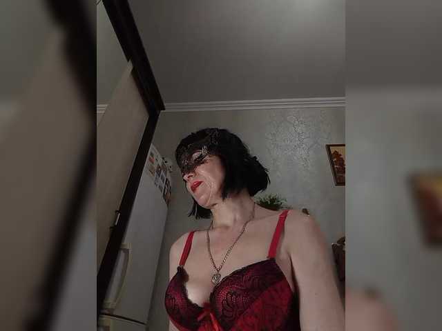 Lilya18's BongaCams show and profile