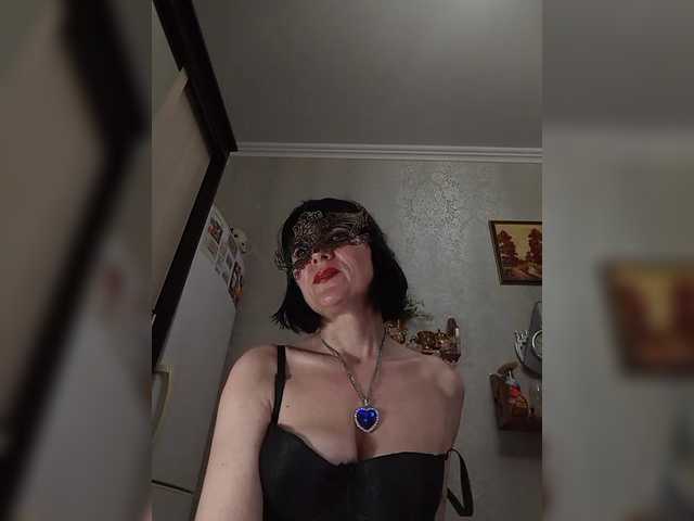 Lilya18's BongaCams show and profile