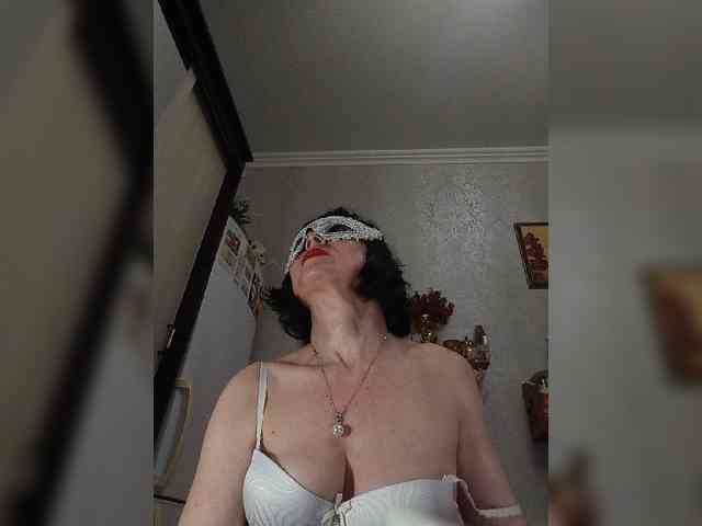 Lilya18 webcam