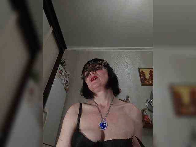 Lilya18 webcam
