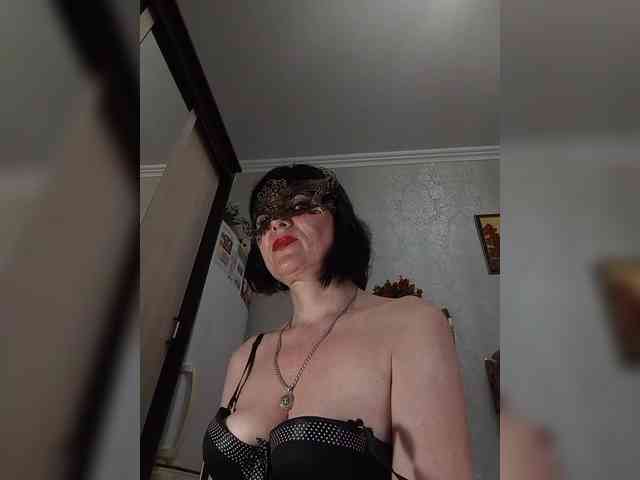 Lilya18 webcam