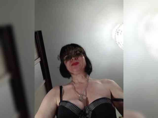 Lilya18 webcam