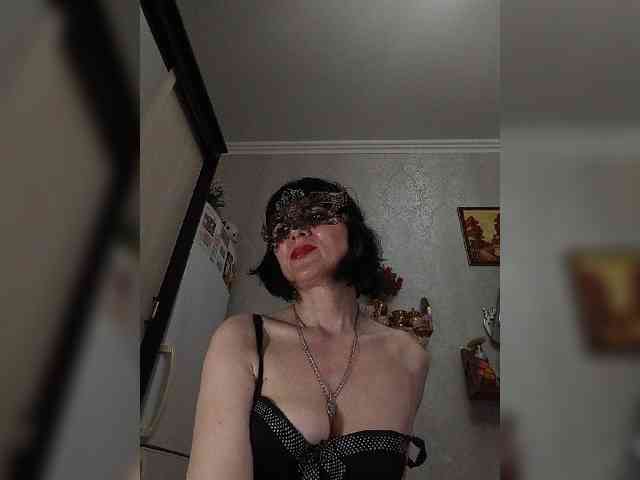 Lilya18 webcam