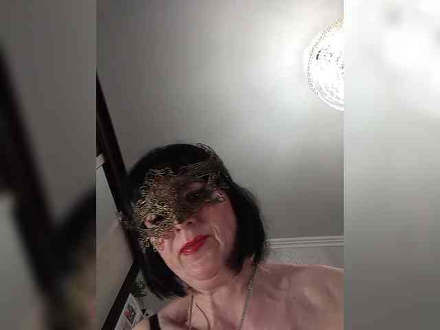 Lilya18 webcam
