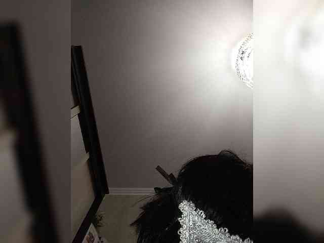 Lilya18 webcam