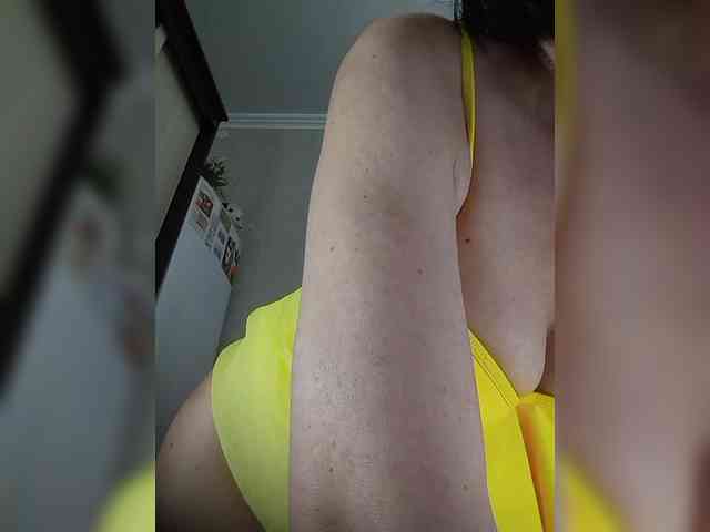 Lilya18 webcam