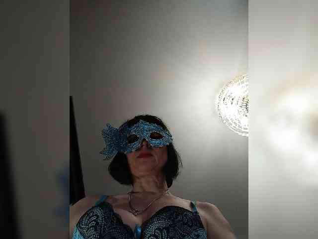 Lilya18 webcam