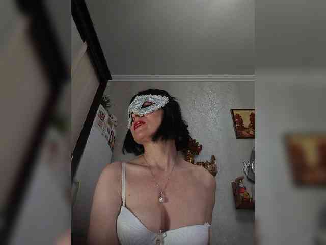 Lilya18 webcam