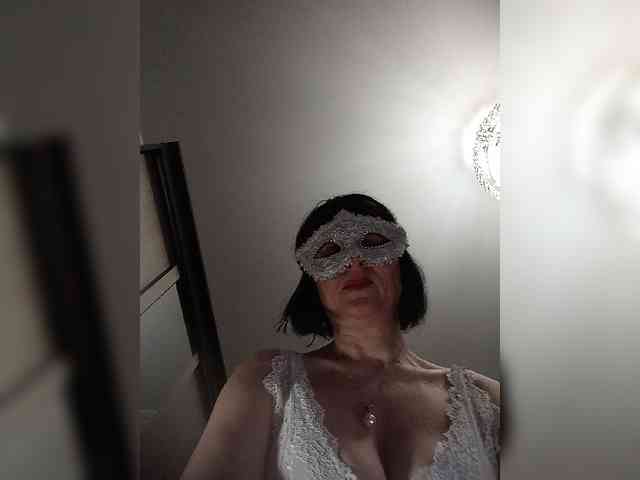 Lilya18 webcam