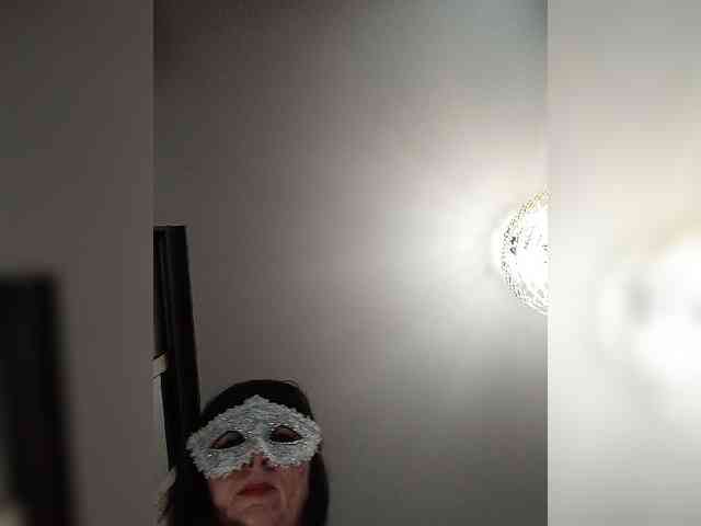 Lilya18 webcam