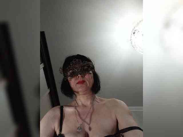 Lilya18 webcam
