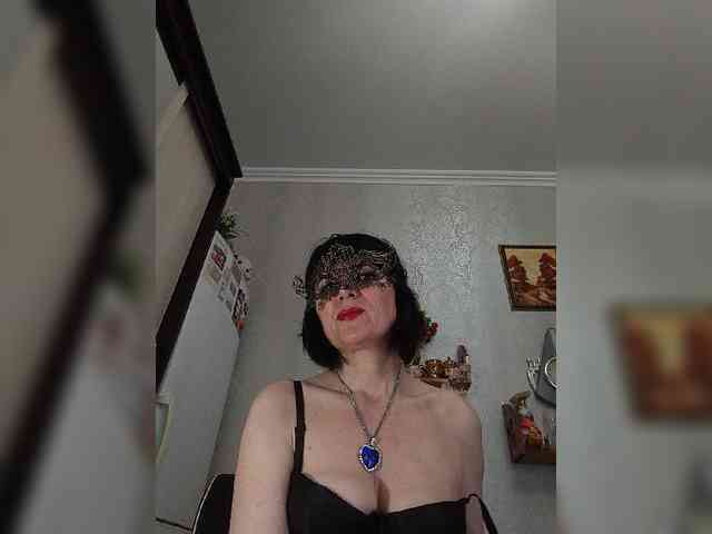 Lilya18 webcam