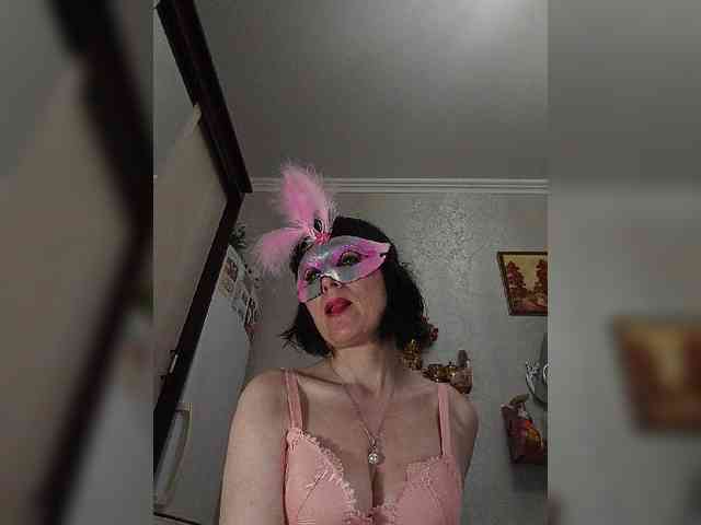 Lilya18 webcam