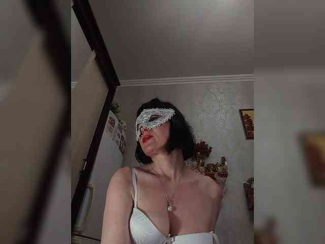 Lilya18 webcam