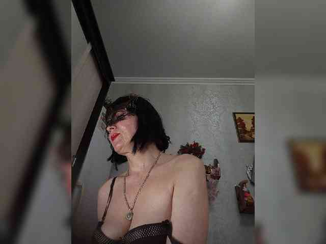 Lilya18 webcam