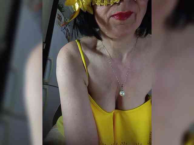 Lilya18 webcam