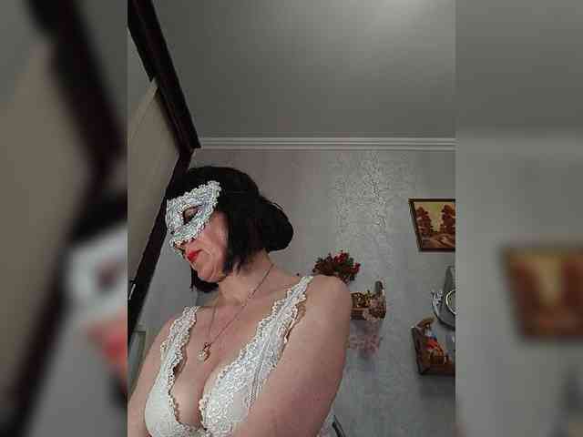 Lilya18 webcam