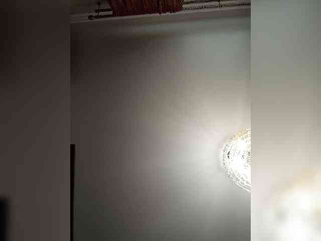 Lilya18 webcam