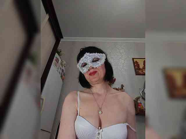 Lilya18 webcam