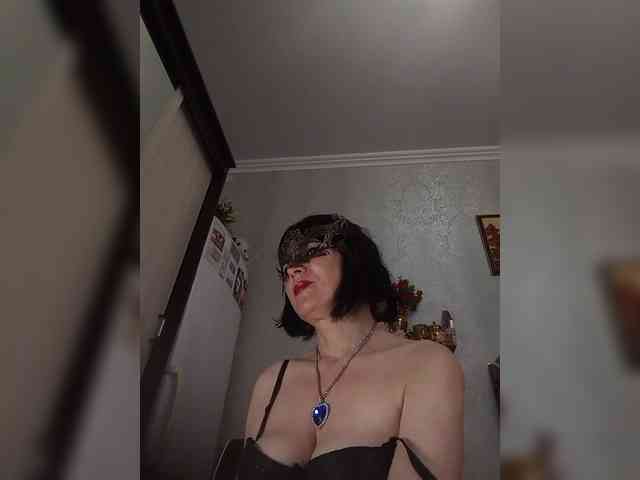 Lilya18 webcam