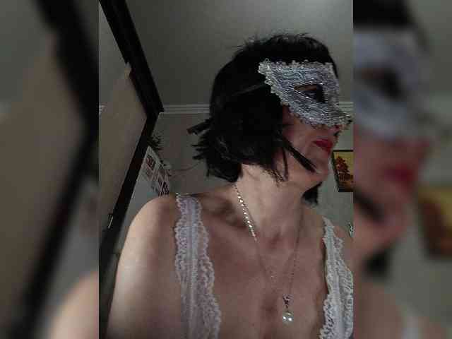 Lilya18 webcam