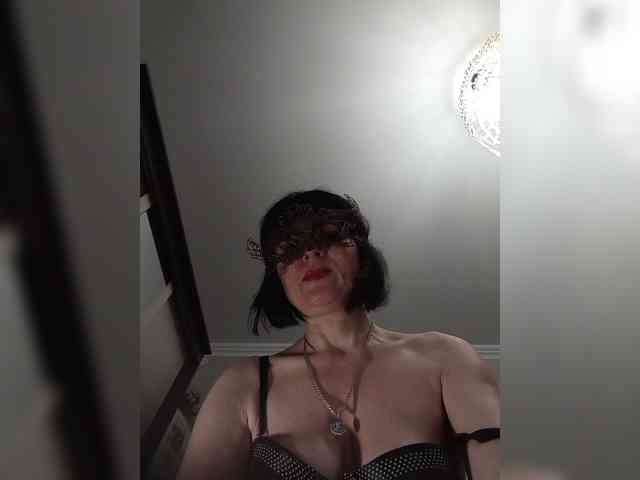 Lilya18 webcam