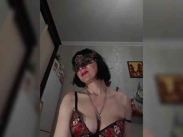Lilya18 webcam
