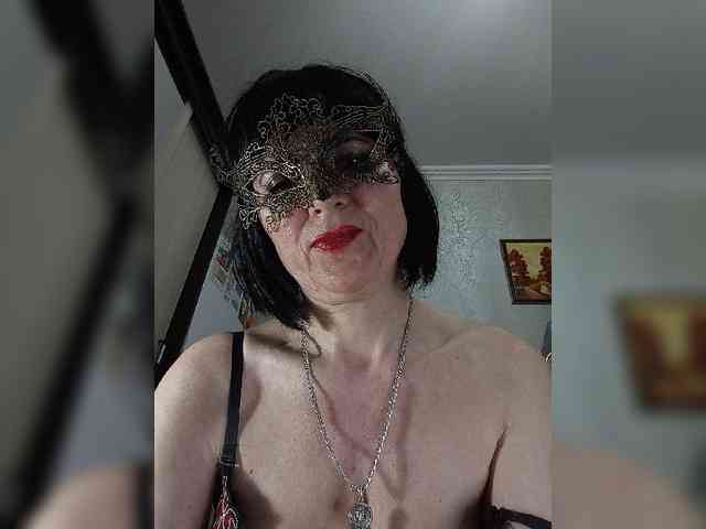 Lilya18 webcam