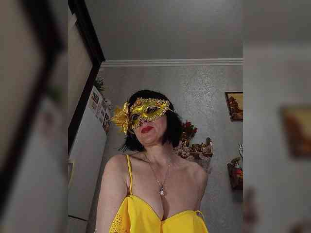 Lilya18 webcam