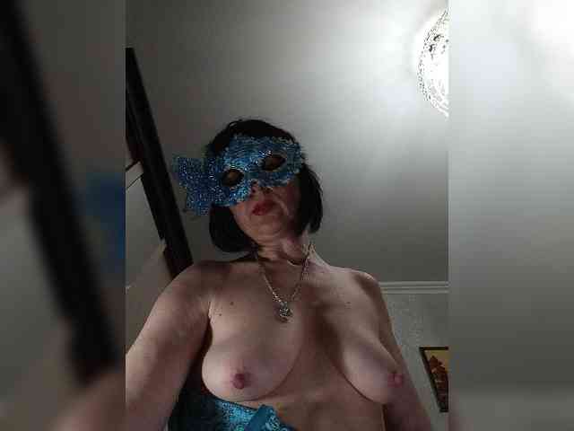 Lilya18 webcam
