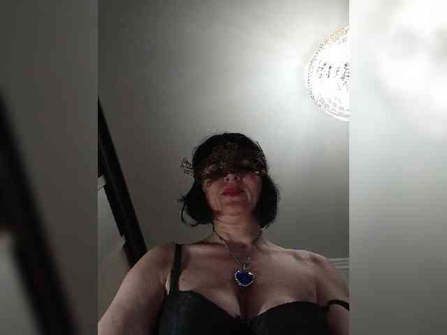 Lilya18 webcam