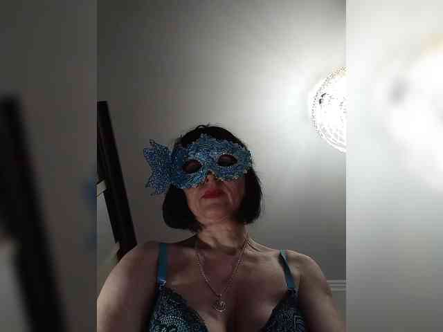 Lilya18 webcam