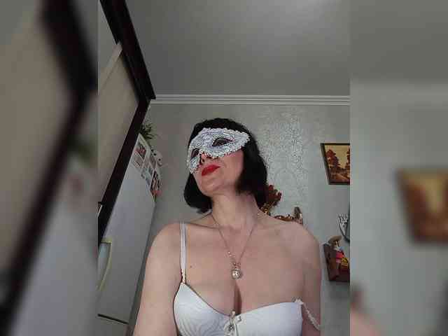 Lilya18 webcam