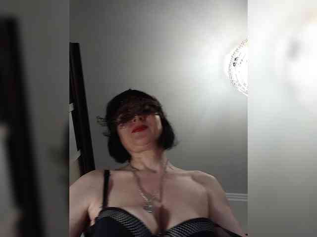 Lilya18 webcam