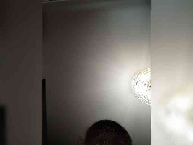 Lilya18 webcam