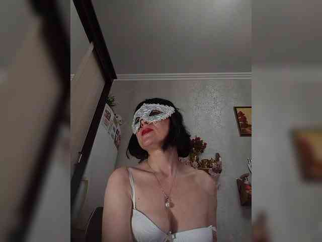 Lilya18 webcam