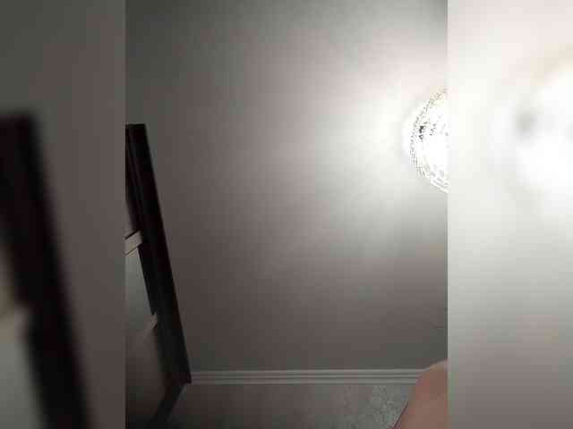 Lilya18 webcam