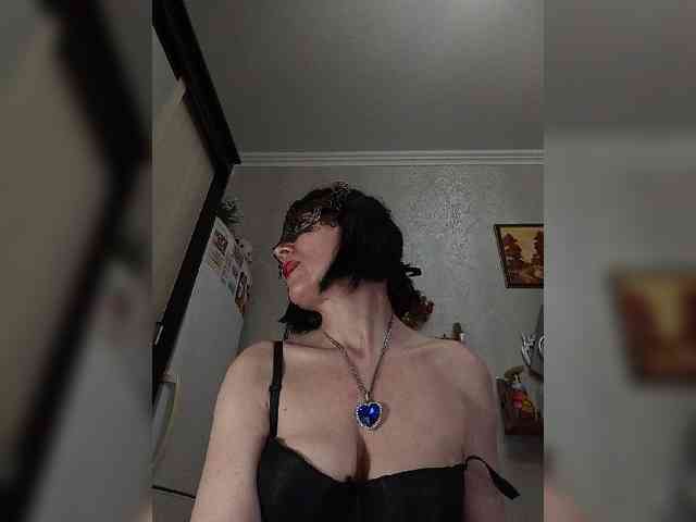 Lilya18 webcam
