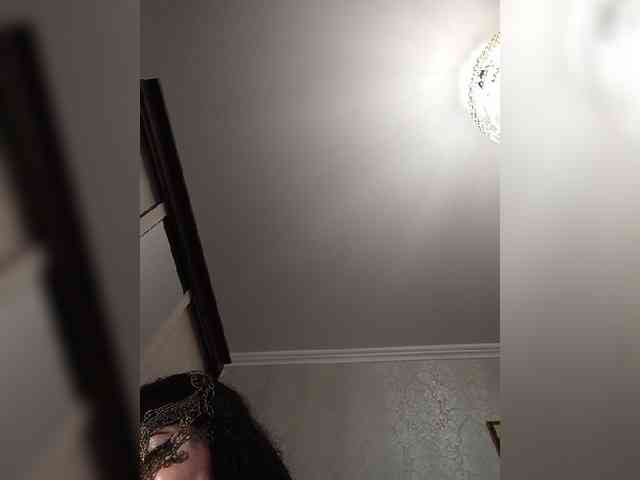 Lilya18 webcam