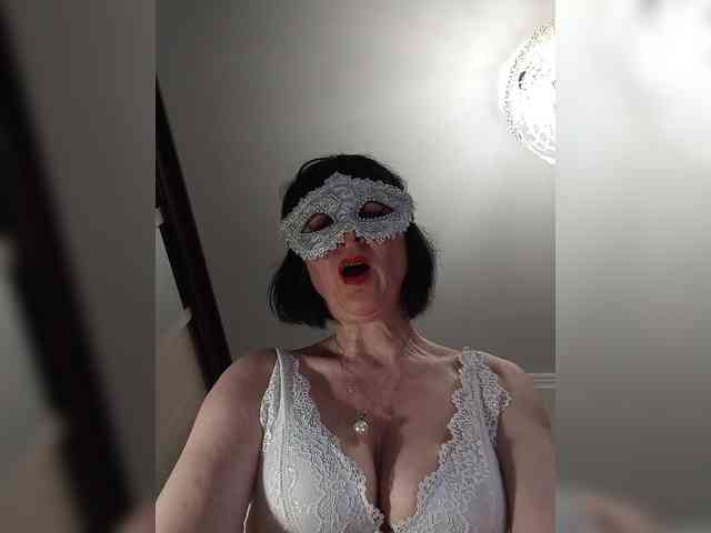 Lilya18 webcam