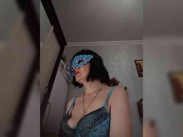 Lilya18 webcam
